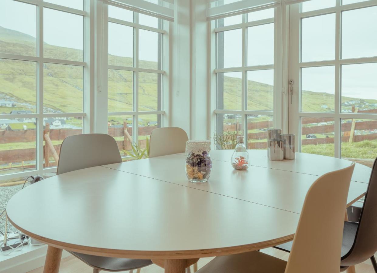Luxurious Farm House - Á Snætu - Unique Sandavágur Extérieur photo